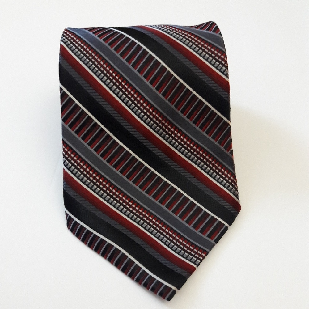 Chereskin Men's 100% Silk Striped Necktie